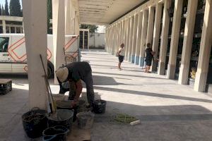 Una empresa d’Almassora arregla humitats en el cementeri