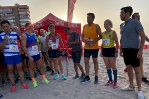 Más de 300 corredores compiten en el “Cross del Amanecer” disputado en El Campello