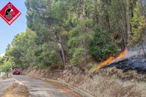 Controlat amb èxit l'incendi de Callosa d'en Sarrià