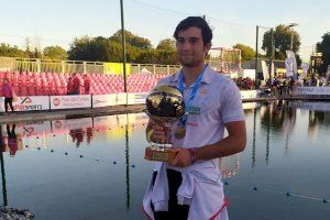 El burrianense Diego Guinot se proclama campeón del mundo de kayak polo