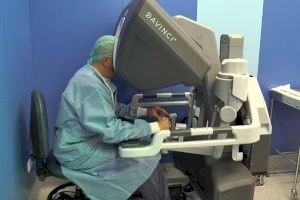 Sanitat aposta per la cirurgia robòtica en tres hospitals de la Comunitat Valenciana