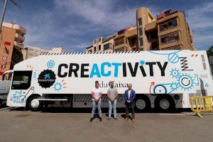 EduCaixa trae a Sagunto el espacio interactivo Creactivity, que fomenta el diseño y la creatividad entre escolares
