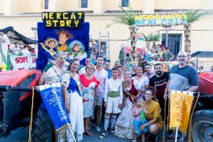 Festa i color amb el concurs de carrosses i la Cavalcada de les Festes Majors