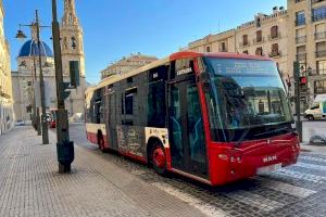 Se detecta un error informático en la expedición de los bonos del autobús urbano de Alcoy y ya está se está solucionando