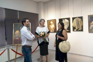 El Centro Social de La Canyada inaugura una sala de exposiciones en honor al pintor Álex Alemany con una muestra de sus obras