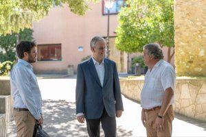 Illueca presenta al alcalde de Muro de Alcoy las principales líneas de actuación en materia de vivienda