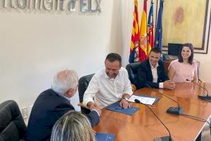 El Ayuntamiento y CEDELCO firman un convenio para estudiar el impacto económico que supondría la cesión de Dama de Elche a la ciudad