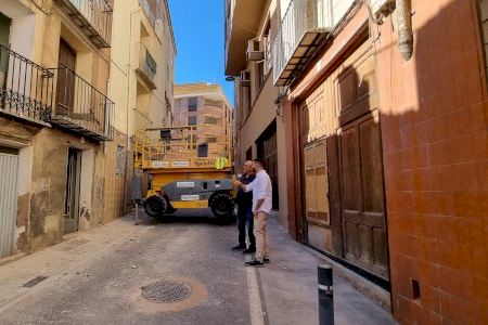 L'Alcora inicia l'enderrocament de 3 cases al carrer Peiró per a millorar l'accessibilitat i la seguretat ciutadana