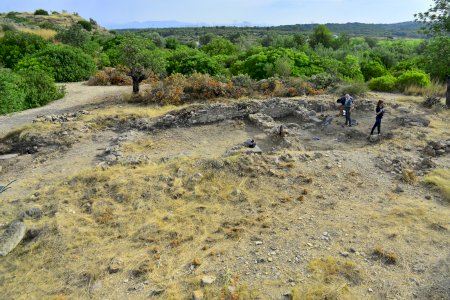 Riba-roja descubre restos de un gran pozo de agua en el yacimiento visigodo de València la Vella