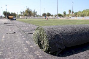 Alaquàs invierte 396.215 euros en la renovación del césped de los campos de fútbol de las instalaciones deportivas del terç