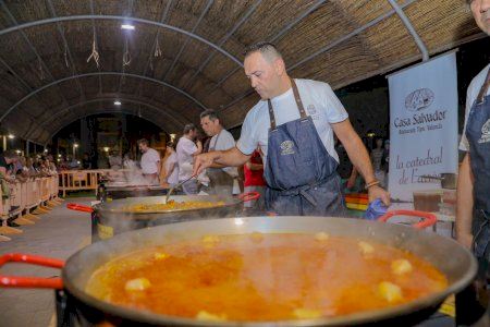 Cullera cocina sus mejores arroces para celebrar el World Paella Day