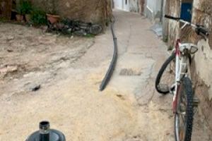 El PP denuncia la paralización de las obras en las calles de la zona sur de la Villa de Requena