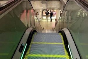 El Mercado Central de Alicante estrena nuevas escaleras mecánicas renovadas