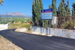 Finalitzen els treballs d'asfaltat i adequació dels camins La Costa, La Carrasca II i Vista Montaña III