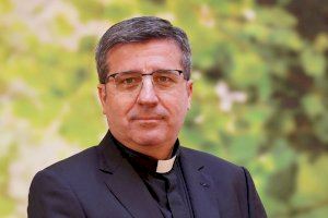 El sacerdote Juan Melchor Seguí inicia este domingo su ministerio como nuevo rector de la Basílica de la Virgen de los Desamparados