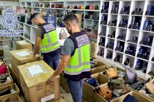 Cuatro detenidos en una operación contra la fabricación y venta de productos falsificados en Elche