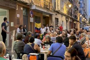 Esquerra Unida de València Ciutat celebra unes jornades de convivència al carrer de la seua seu