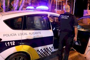 Dues dones es barallen a Alacant i una d'elles agredeix a un policia