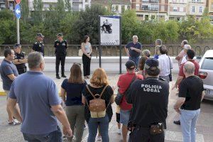 Paiporta se acerca a la historia de su Policía Local con la exposición al aire libre “50 años de nuestra Policía Local”