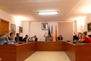 El Ayuntamiento de Benitatxell reduce la externalidad de la plantilla municipal, pasando de 16 a 6 externos