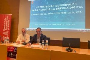 El Ayuntamiento licita la compra de 15 ciberkioscos para acabar con la ‘brecha digital’ en todos los barrios de Alicante