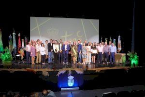 Mutxamel rinde homenaje a los Moros i Cristians de Mutxamel por la declaración de Fiestas de Interés Turístico Autonómico