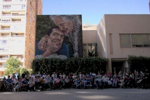 AVAPACE inauguró un mural del artista Dridali para celebrar sus 50 años mirando la realidad a los ojos
