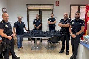 El Ayuntamiento de San Fulgencio dota de nuevos chalecos antibalas a los agentes de la Policía Local
