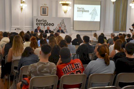 Més de 200 demandants d’ocupació i de 25 empreses participen a la Fira de l’Ocupació 2022 de Xàtiva