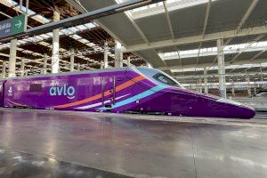 Renfe duplica la capacidad de los trenes low cost entre Valencia y Madrid