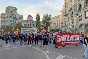 Las manifestaciones tensan las celebraciones del 9 d'Octubre en Valencia