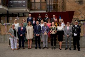 Marian Rosa Montagut  y la Asociación de Comerciantes reciben los “Premios Ciudad de Benifaió 2022”