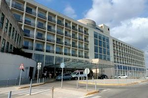 CSIF alerta del colapso en el hospital de la Ribera: Hasta 38 pacientes a la espera de cama