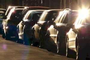 Alzira incorpora una nueva aplicación para pagar el aparcamiento regulado