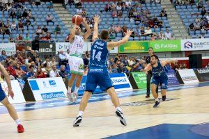 El TAU Castelló consigue una victoria de prestigio ante el Guuk Gipuzkoa Basket
