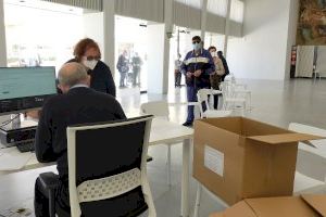 Alicante culmina el quinto reparto de mascarillas a mayores de 65 años con la entrega de 23.000 unidades