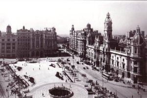 Plaza del Ayuntamiento, año 1960. Imagen: Miguel Montaner Palop