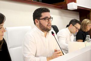 Nico Calabuig defensa els drets laborals dels monitors dels centres cívics al Ple i exigeix solucions al govern local