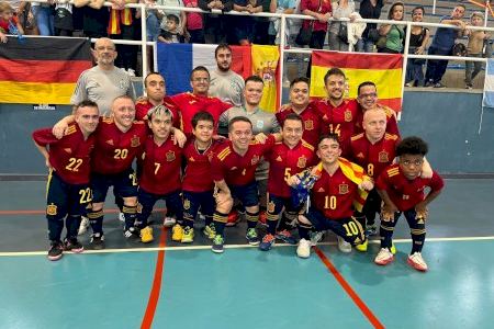 Seis valencianos convierten en subcampeona de Europa a la selección de fútbol de Talla Baja