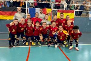 Seis valencianos convierten en subcampeona de Europa a la selección de fútbol de Talla Baja