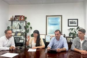 Peníscola i l'Associació Mènades d’Irta firmen el conveni de col·laboració per a la promoció cultural i artística en el municipi