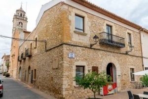 Un pueblo de Castellón alquila el bar del Hogar del Jubilado a coste cero