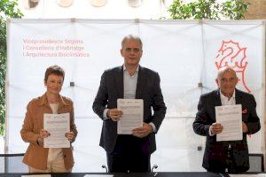 Héctor Illueca firma un convenio con la Universitat de València y Fecovi para fomentar la vivienda cooperativa en la Comunitat Valenciana