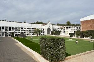 Vall d’Alba culmina los trabajos de rehabilitación del jardín y el parking del cementerio