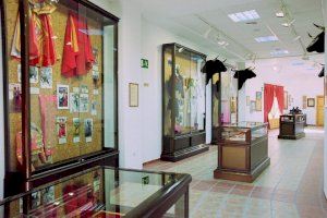 El Museo Taurino inaugura el miércoles 2 de noviembre la exposición de capotes de paseo “Bordados para soñar”