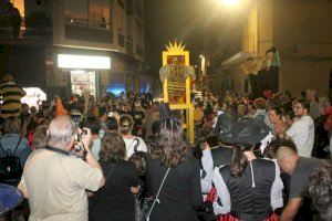 Las brujas protagonizan la fiesta de Halloween en Almenara