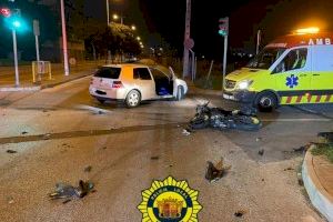 Un jove motorista de 16 anys, ferit greu al xocar contra un cotxe a Novelda