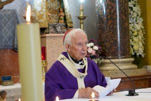 El Cardenal ofrece una misa por los fieles de la Archidiócesis fallecidos en el último año