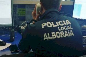Detingut a Alboraia per tirar per les escales a la seua dona en presència dels seus fills