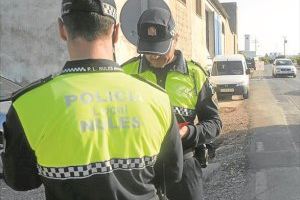 La Policía de Nules sorprende a una pareja con antecedentes en el depósito municipal de coches